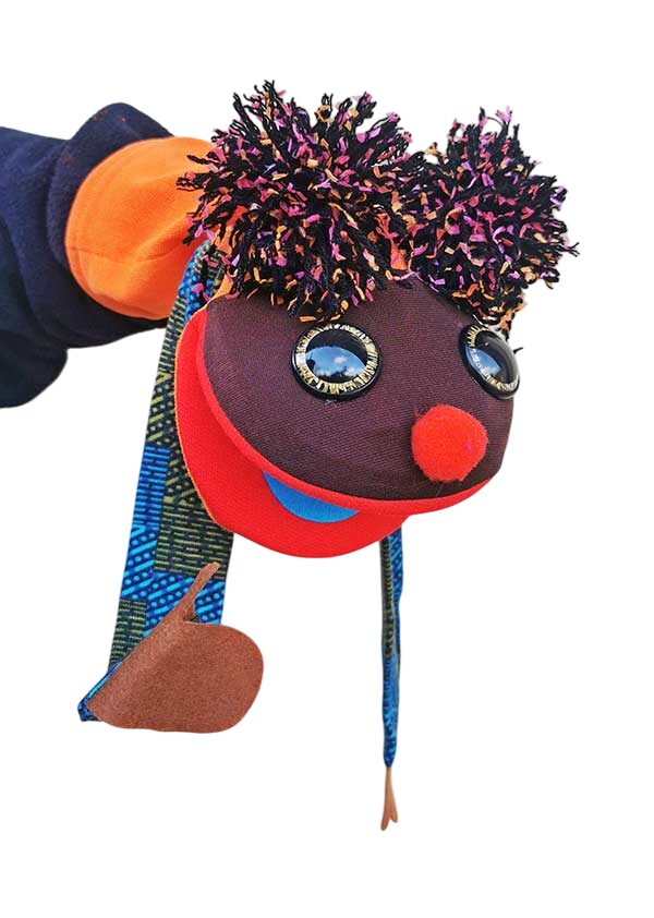 Títere de niña negra