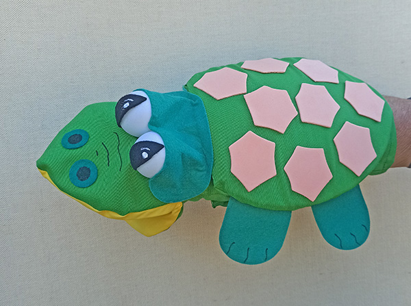 Títere de tortuga de guante
