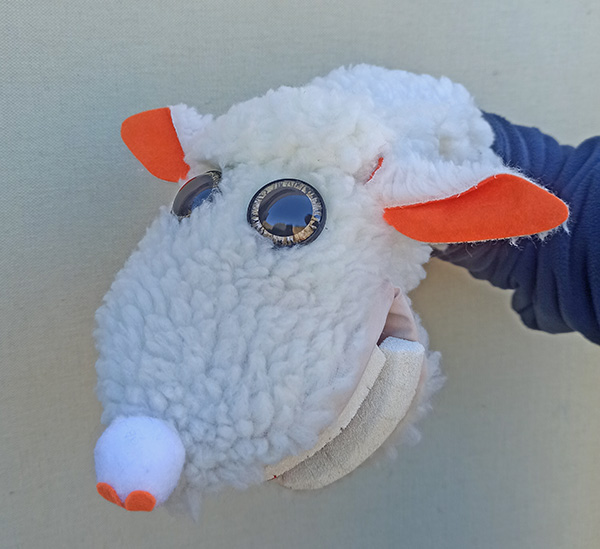 Títere de oveja de guante